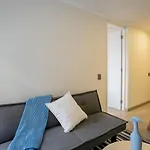 Live The City Central Apartment For 3